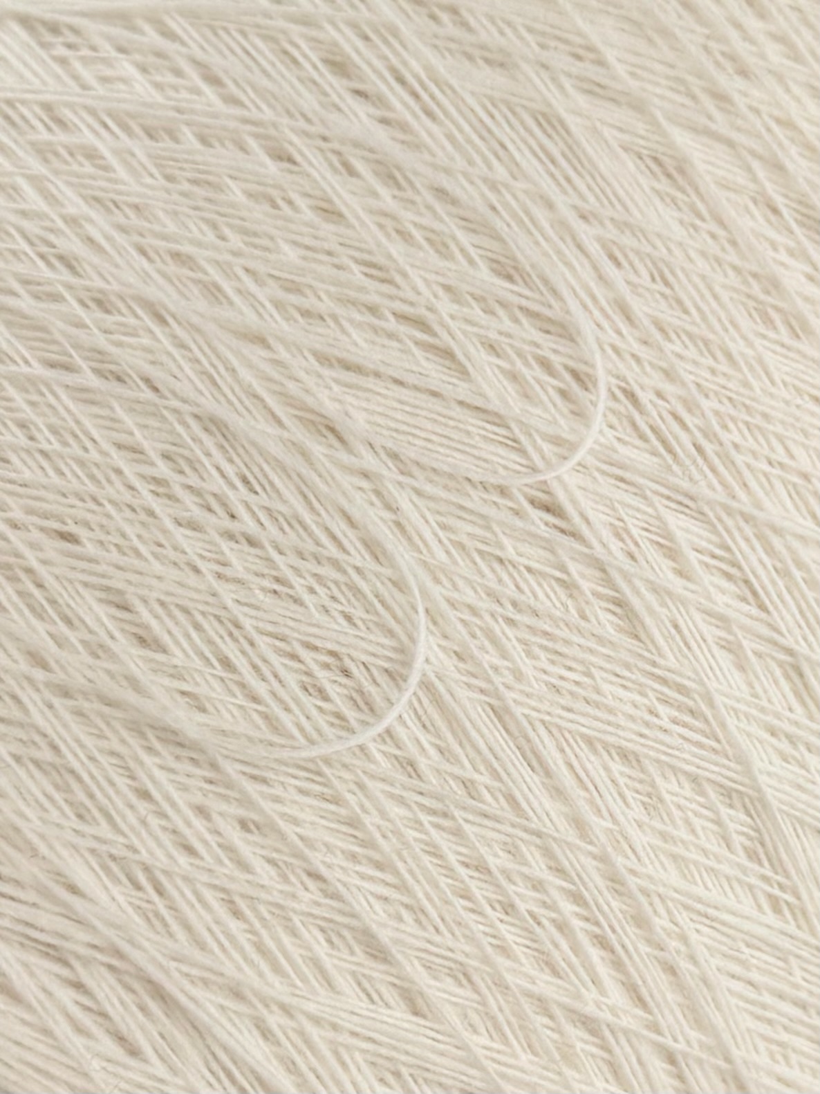 Papi Fabio Santiago Nm 1/15 – Garn aus extrafeiner Merinowolle col. Naturweiss